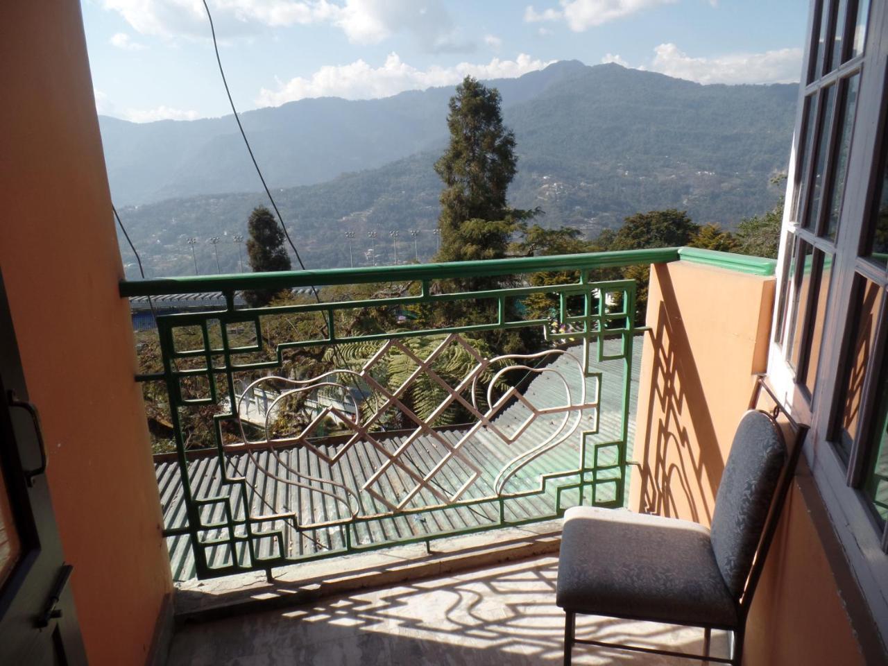 Hotel Himalayan Height à Gangtok Extérieur photo
